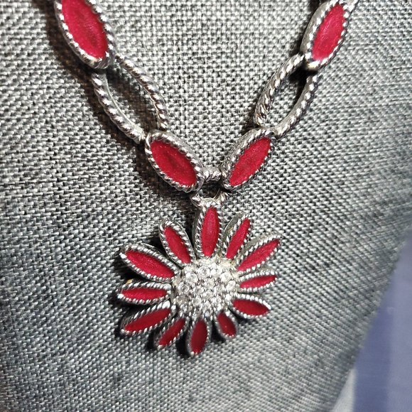 Vintage Nina Ricci Necklace - Picture 2 of 7